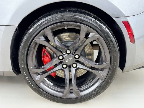 Used 2022 Chevrolet Camaro SS image 29