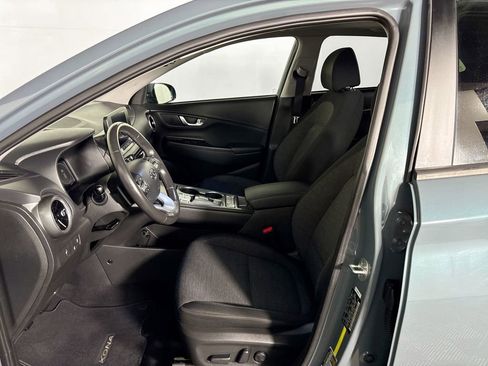 Used 2022 Hyundai Kona SEL w/ Convenience Package FWD image 11