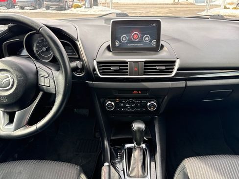 Used 2016 MAZDA MAZDA3 i Touring w/ Popular Equipment Package image 17