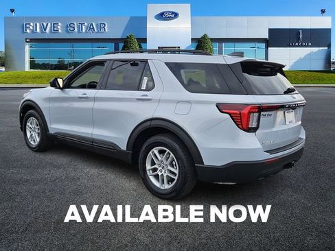 New 2026 Ford Explorer Active image 5