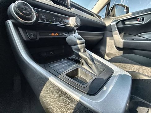 Used 2024 Toyota RAV4 XLE AWD/4WD image 19