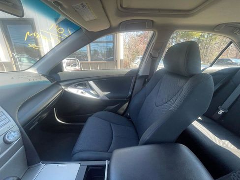 Used 2011 Toyota Camry SE w/ SE Extra-Value Pkg #1 image 15