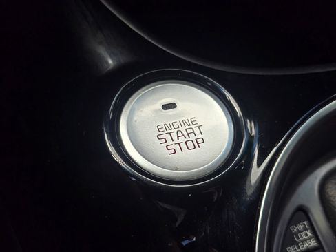 Used 2018 Kia Soul ! FWD image 31