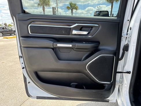 Used 2025 RAM 1500 Laramie AWD/4WD image 15