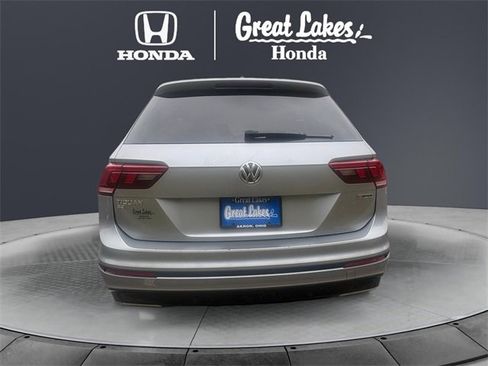 Used 2021 Volkswagen Tiguan SE R-Line image 5