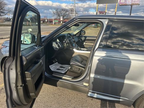 Used 2020 Land Rover Range Rover Sport HSE Dynamic image 10