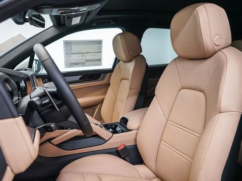 New 2026 Porsche Cayenne AWD/4WD image 23