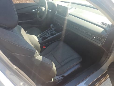 Used 2025 Honda Accord SE image 13