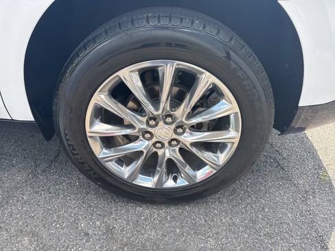 Used 2019 Buick Enclave Essence FWD image 6