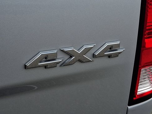 Used 2018 RAM 1500 Big Horn image 33