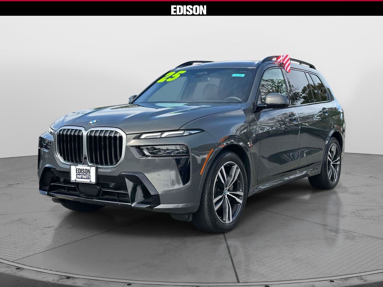 Used 2025 BMW X7 xDrive40i w/ Executive Package AWD/4WD image 2