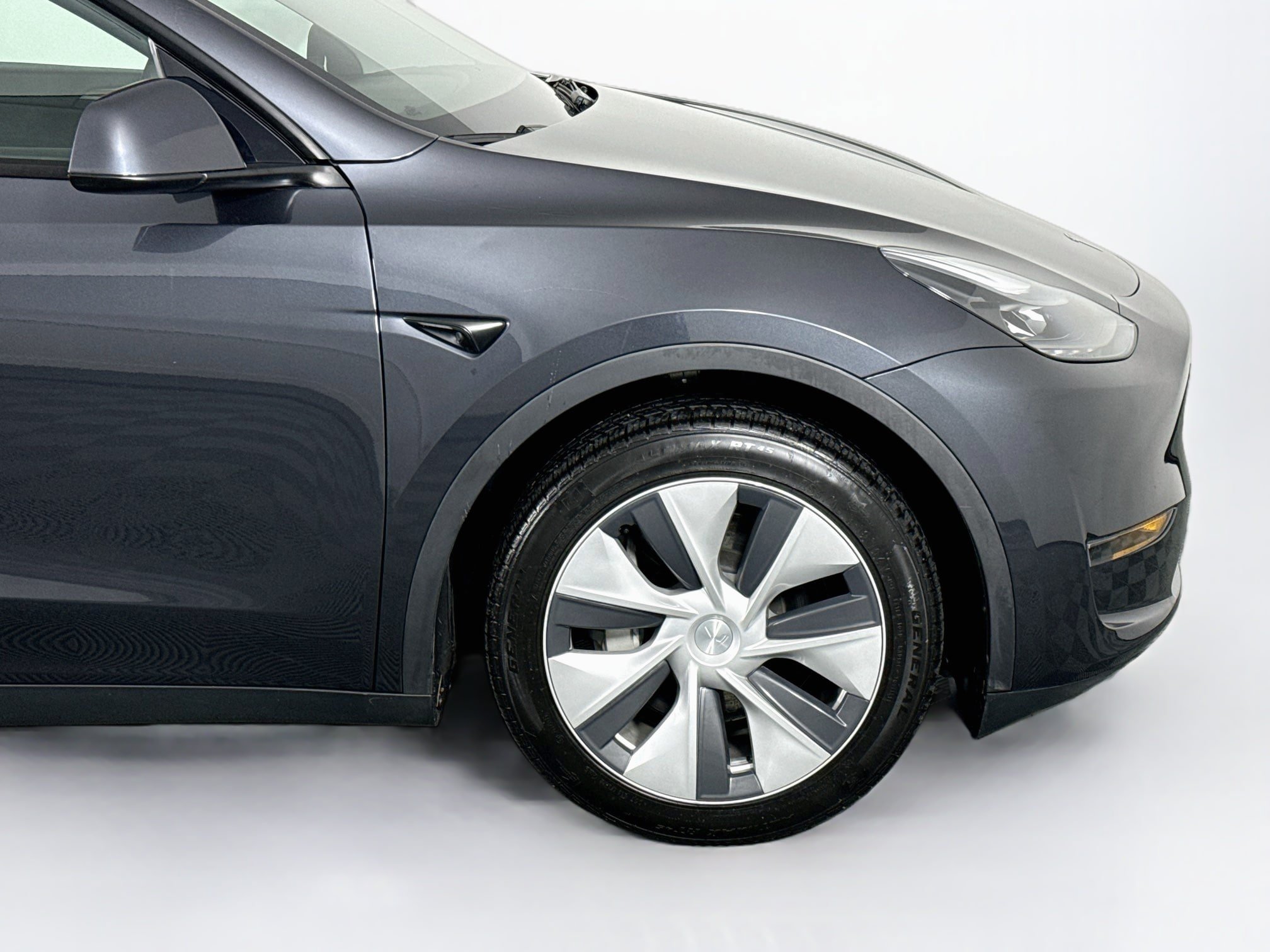 Used 2024 Tesla Model Y Long Range AWD/4WD image 44