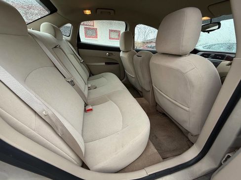 Used 2008 Buick LaCrosse CX image 16