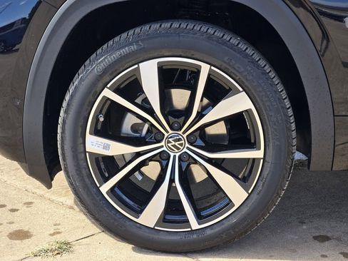 New 2026 Volkswagen Atlas SEL Premium R-Line image 10