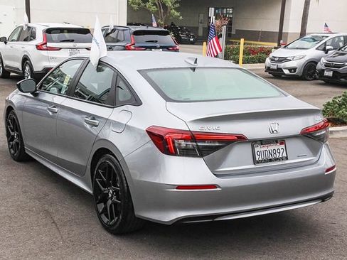 Used 2025 Honda Civic Sport Touring image 7
