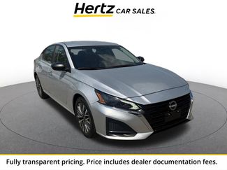 Used 2024 Nissan Altima 2.5 SV FWD video 1