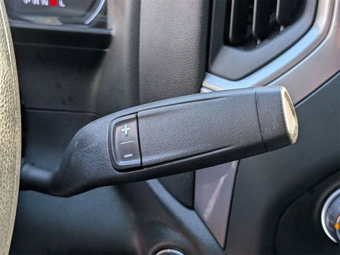 Used 2024 Chevrolet Silverado 1500 Custom image 25