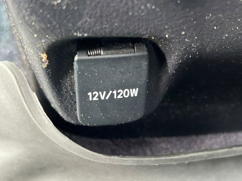 Used 2016 Toyota Land Cruiser image 23