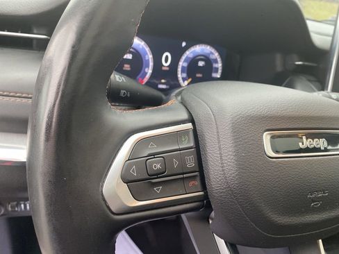 Certified 2022 Jeep Compass Limited w/ (RED) Package image 23