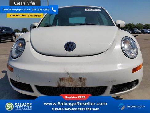 Used 2010 Volkswagen Beetle Coupe image 7