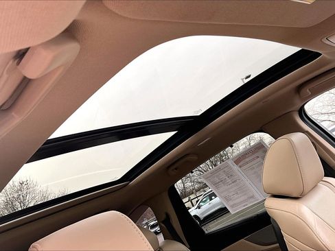 Used 2023 Acura MDX SH-AWD w/ Technology Package image 21