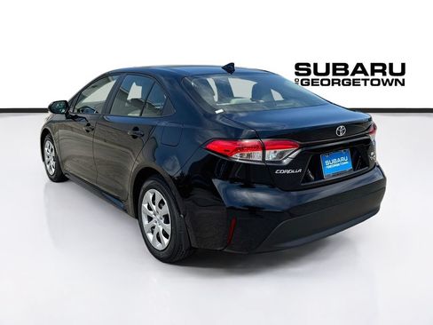Used 2026 Toyota Corolla LE FWD image 5