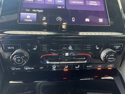 New 2025 Jeep Grand Cherokee L Laredo w/ Luxury Tech Group I image 20