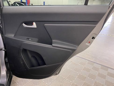 Used 2016 Kia Sportage EX image 13