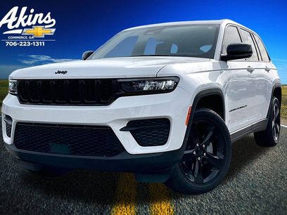 Used 2024 Jeep Grand Cherokee Altitude