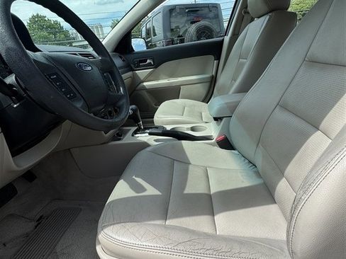 Used 2007 Ford Fusion SE FWD image 10