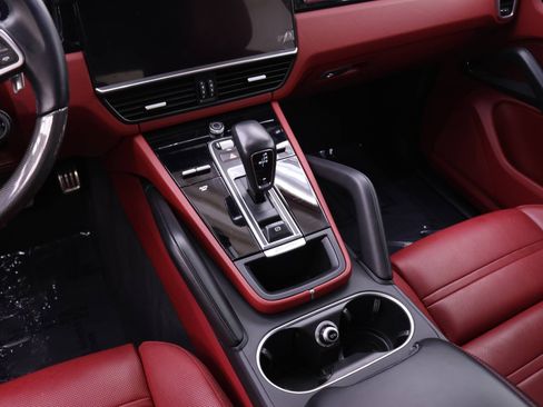 Certified 2021 Porsche Cayenne GTS image 20