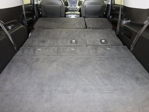 Used 2019 Chevrolet Suburban Premier AWD/4WD image 20