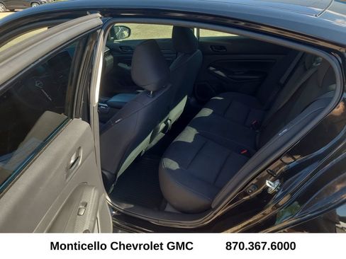 Used 2025 Nissan Altima 2.5 S FWD image 26