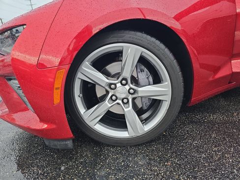 Used 2018 Chevrolet Camaro SS RWD image 25