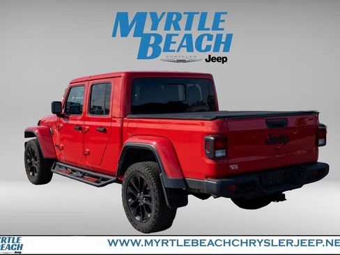 Used 2024 Jeep Gladiator Sport image 4