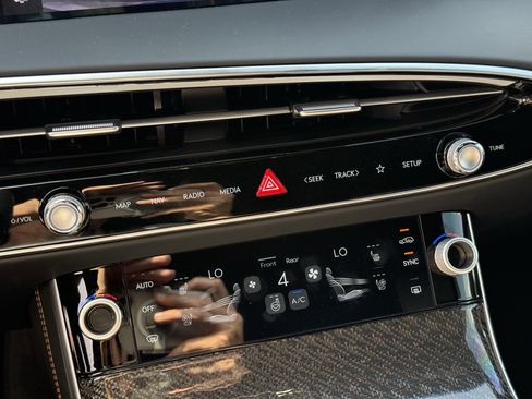 Used 2026 Genesis GV70 3.5T Sport Prestige image 22