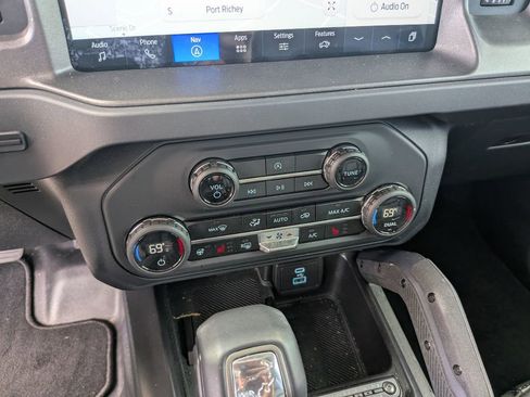 Certified 2025 Ford Bronco Badlands AWD/4WD image 23