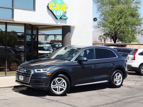 Used 2018 Audi Q5 2.0T Premium Plus w/ Premium Plus Package image 3
