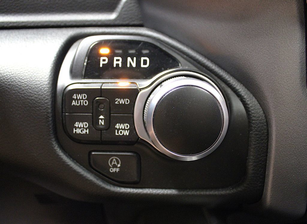 Used 2022 RAM 1500 Big Horn AWD/4WD image 15