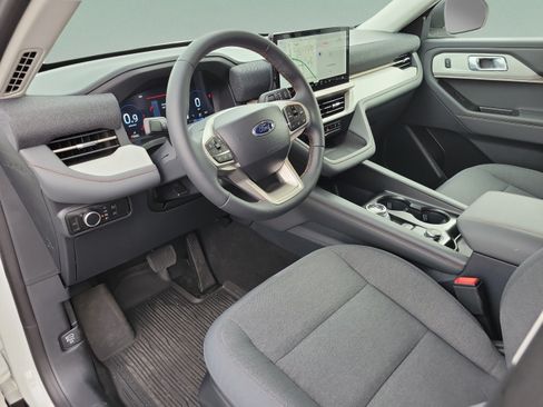 New 2026 Ford Explorer Active AWD/4WD image 16