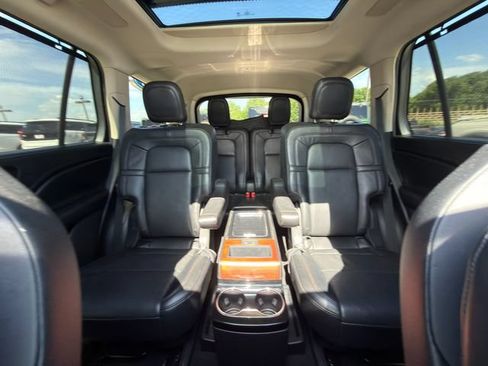 Used 2020 Lincoln Aviator Grand Touring w/ Equipment Group 302A AWD/4WD image 44
