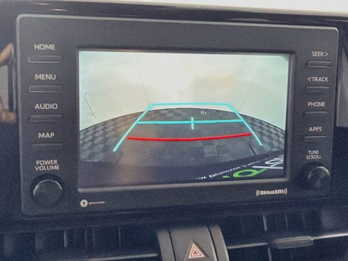 Used 2021 Toyota RAV4 LE FWD image 21