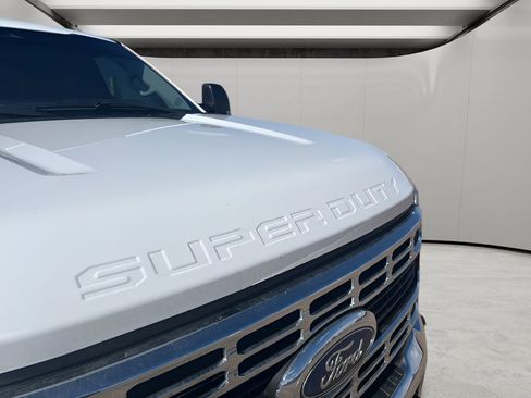 Used 2024 Ford F250 XLT image 9