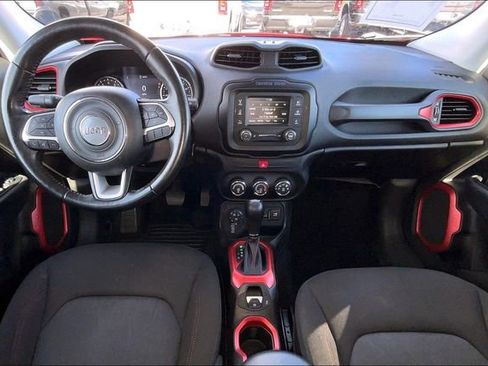 Used 2016 Jeep Renegade Trailhawk AWD/4WD image 15