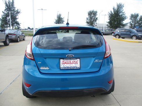 Used 2014 Ford Fiesta SE w/ Equipment Group 201A FWD image 4