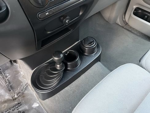 Used 2005 Ford F150 STX image 42