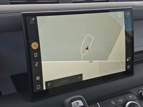 Used 2025 Land Rover Defender 110 S image 17