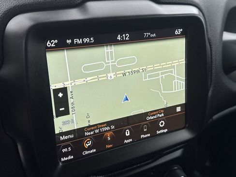Used 2023 Jeep Renegade Latitude AWD/4WD image 20
