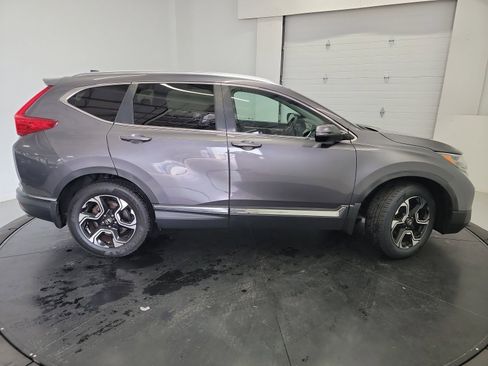 Used 2018 Honda CR-V Touring image 11