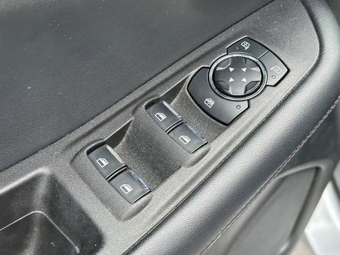 Used 2024 Ford Edge SEL image 18